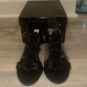 Steve Madden Black Rose Sandals